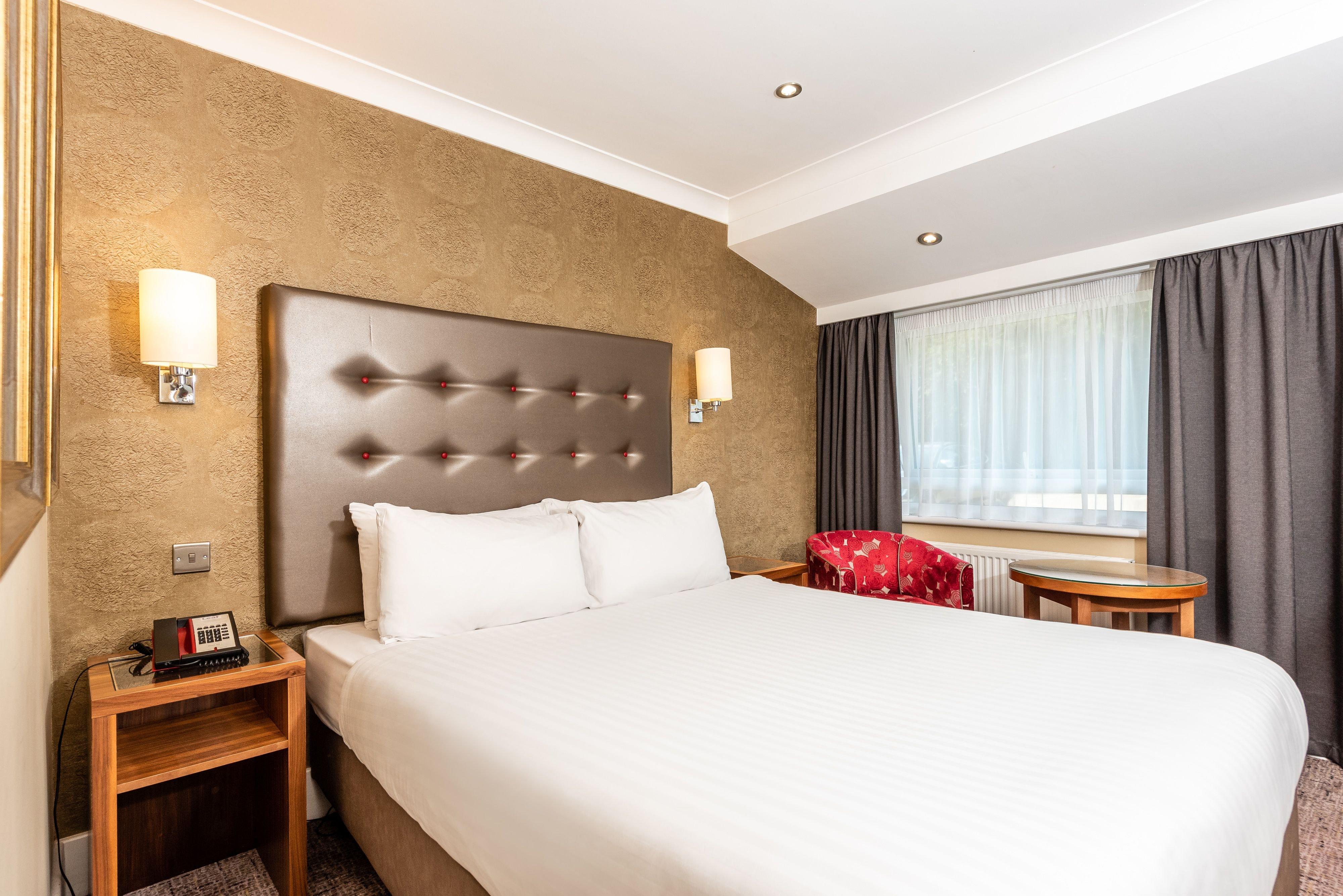 By Ihg Отель Дувр